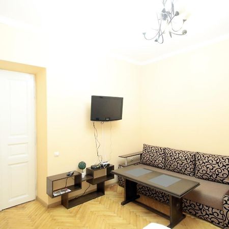 "Deluxe Apartments" K 45 - 1128 Lviv Exterior photo